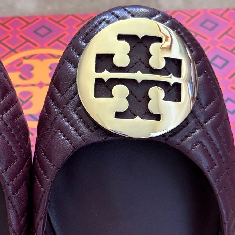 Tory Burch Dark Port Purple Quilted Minnie Travel Nappa Leather Flats Gold Logo - Picture 5 of 10